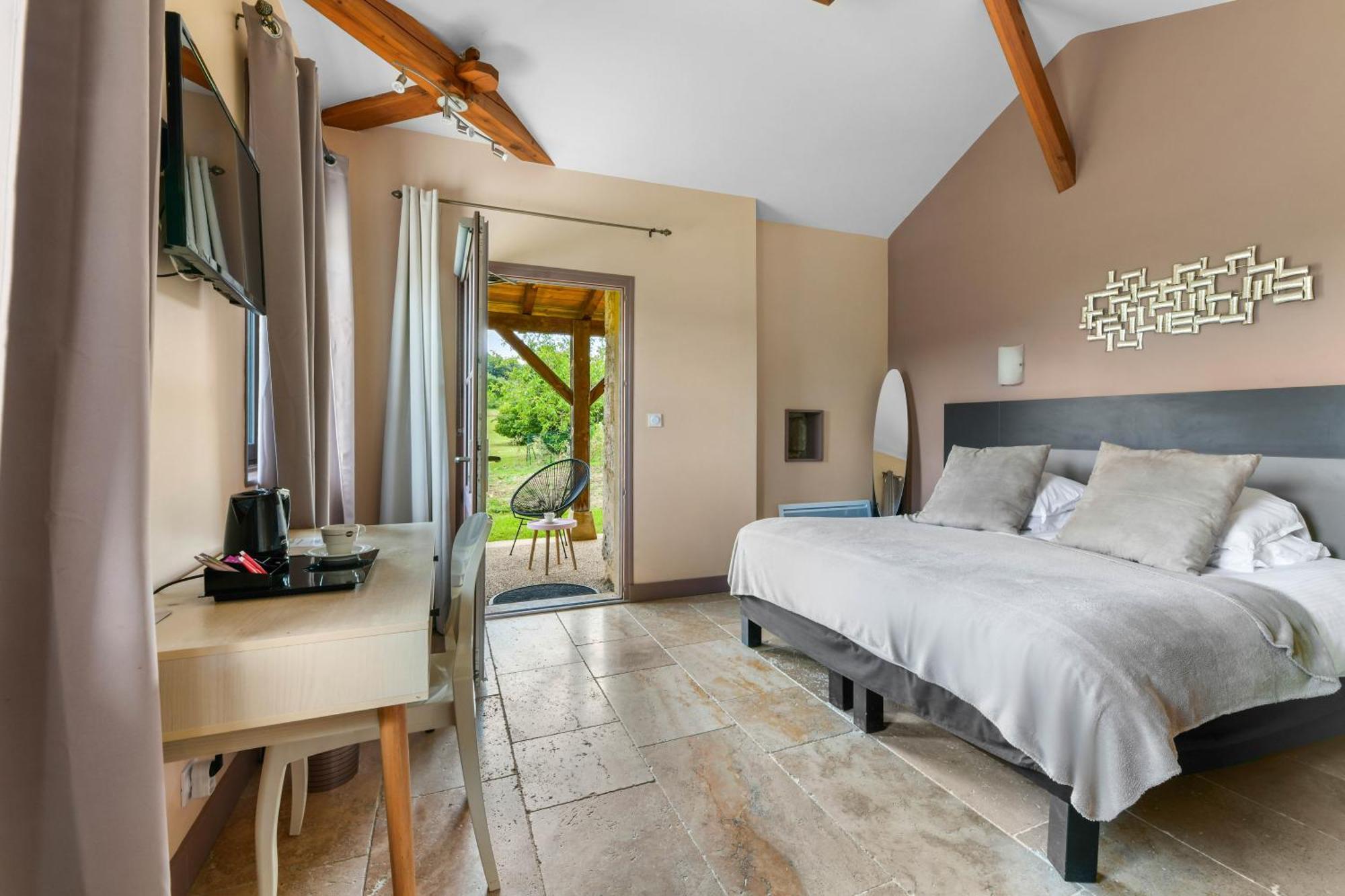 Logis L'Auberge De Larressingle Экстерьер фото