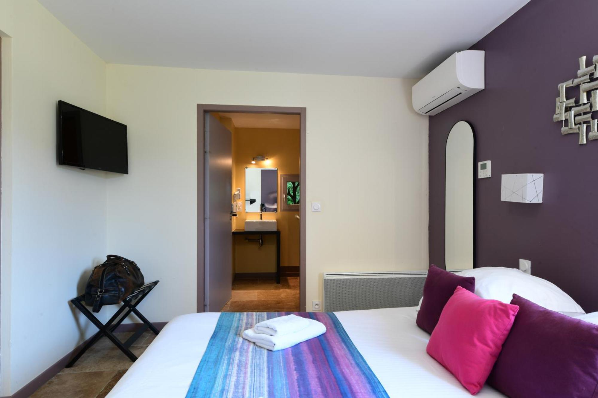 Logis L'Auberge De Larressingle Экстерьер фото