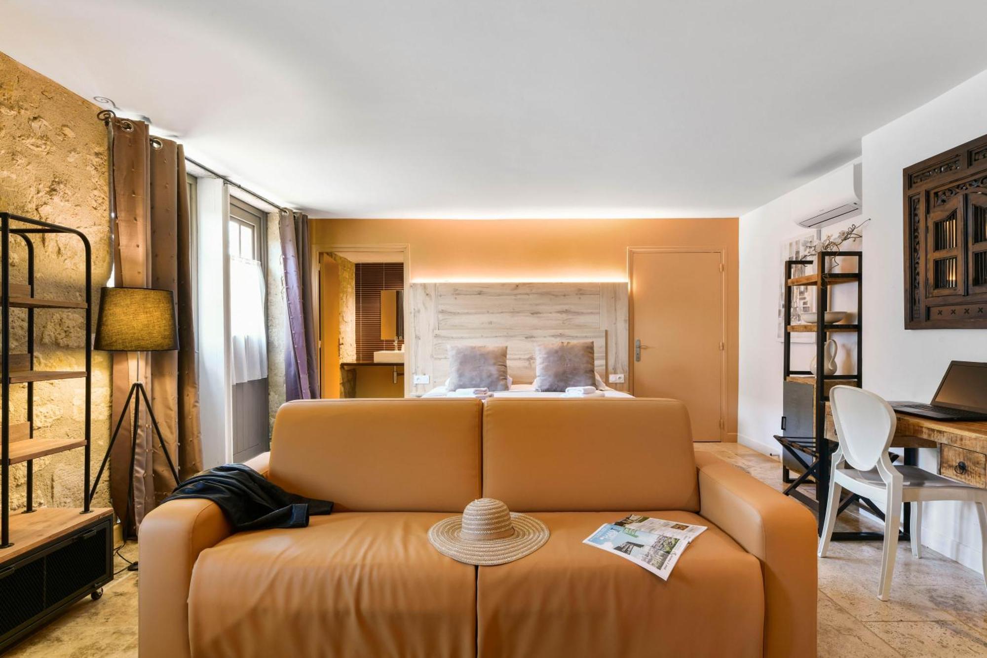 Logis L'Auberge De Larressingle Экстерьер фото