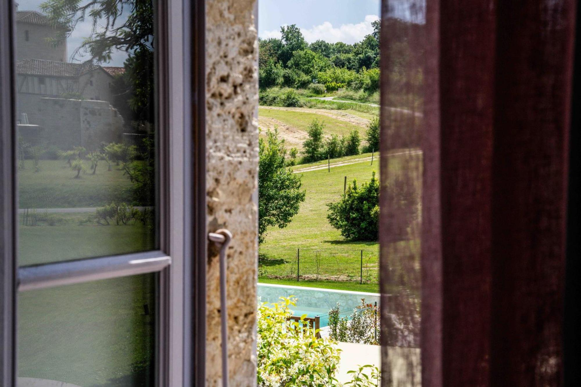 Logis L'Auberge De Larressingle Экстерьер фото