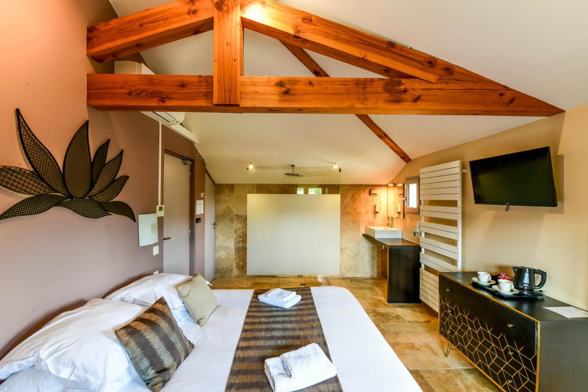 Logis L'Auberge De Larressingle Экстерьер фото